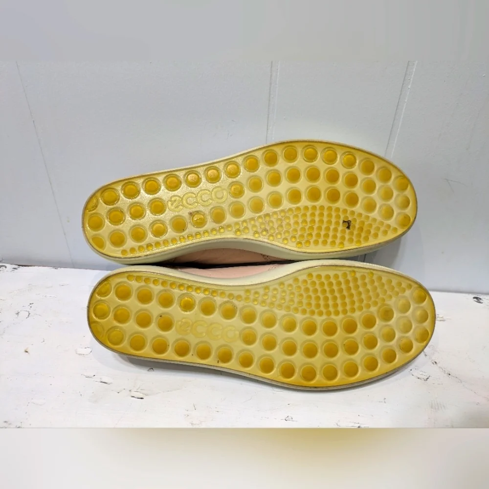 Ecco Soft 7 Woven Leather Slip On Shoes Two‎ Pair Lot Black Pink Size 8 Or 39